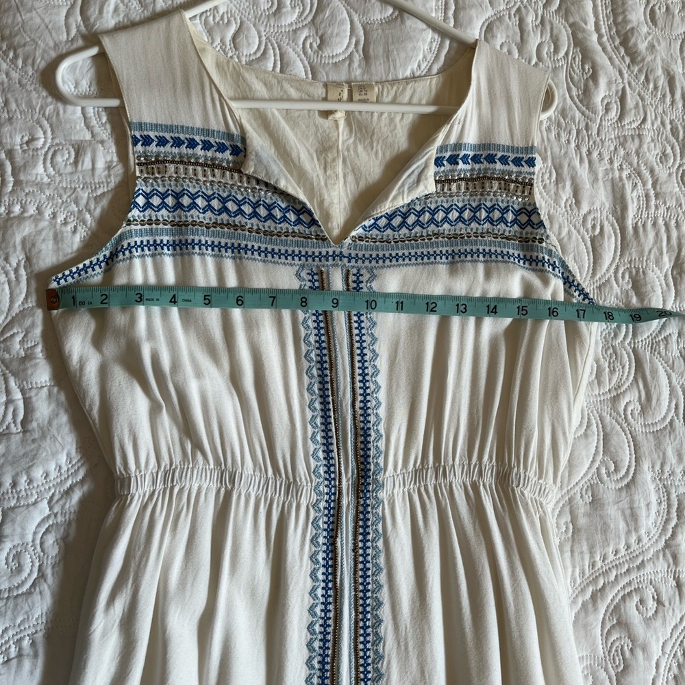 White Dress with Blue Embroidery - Picture 4 of 6
